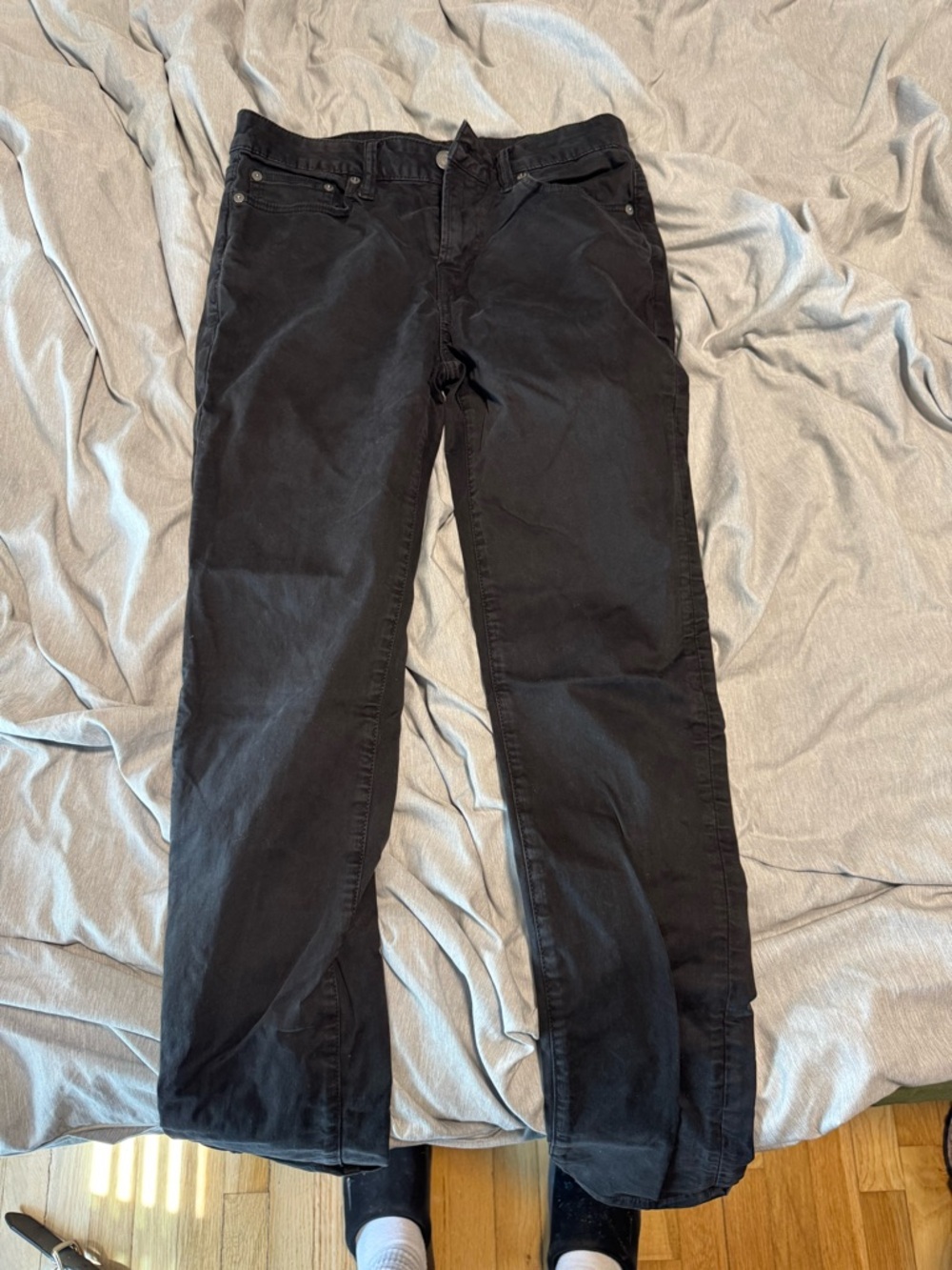 American Eagle Men's Black skinny Jeans - Classic Everyday Style